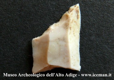 La punta trapezoidale dei cacciatori accampati al Plan de Frea (Passo Gardena)